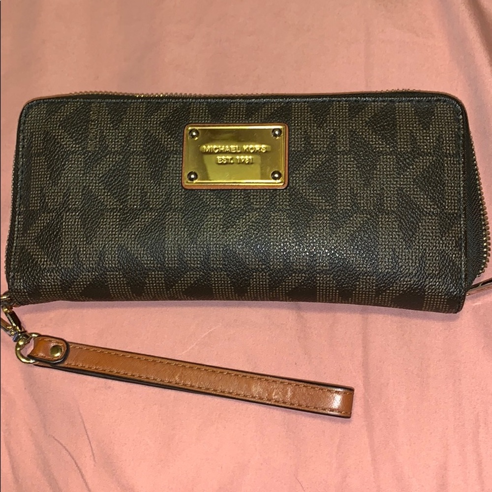 Michael Kors wallet